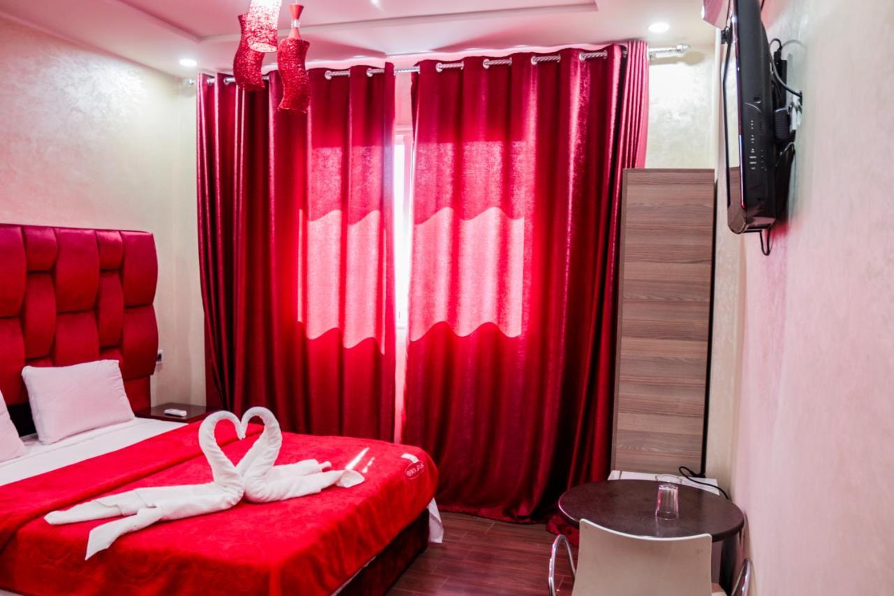 Hotel Borj El Arab Kourigha Buitenkant foto