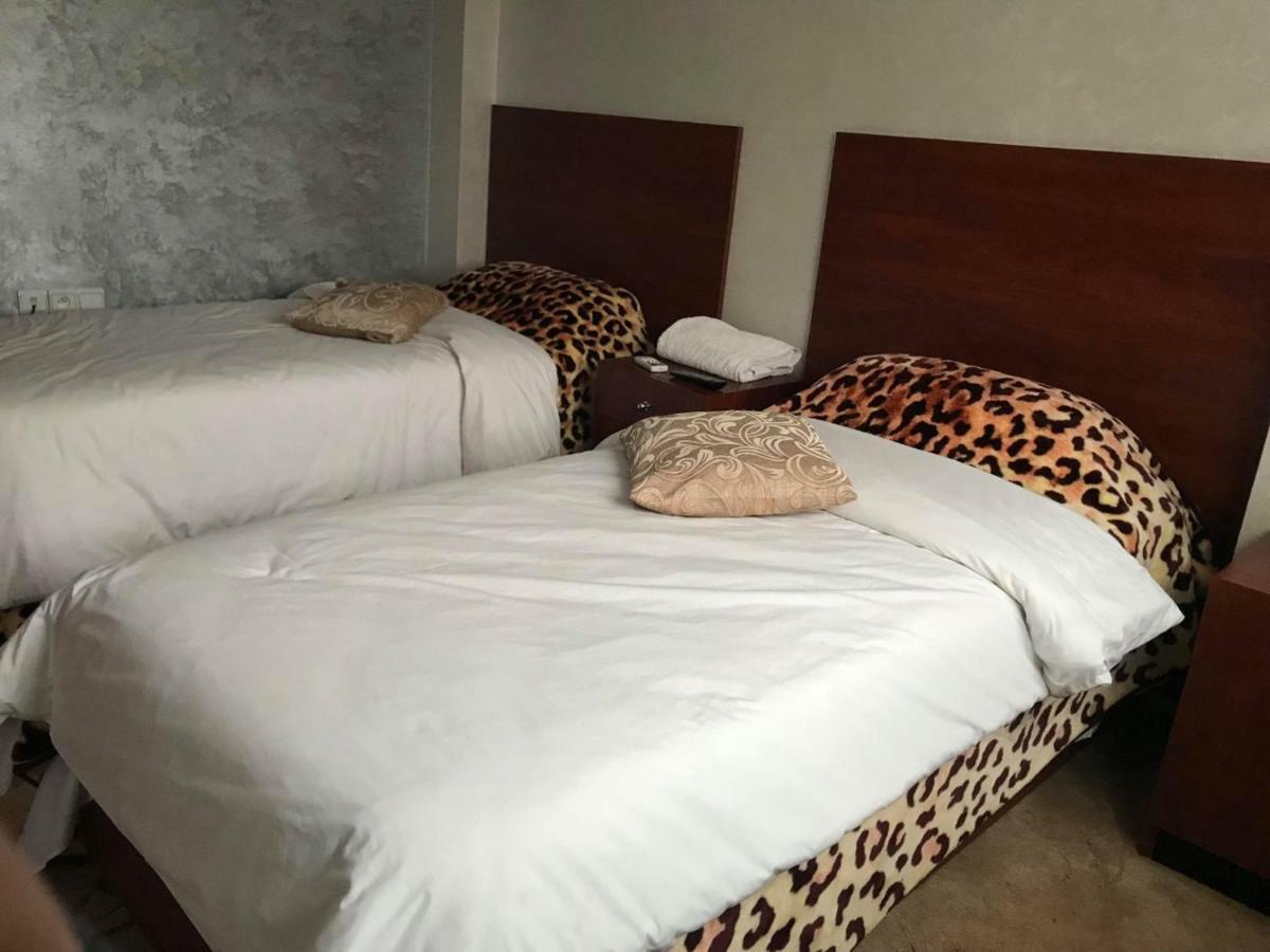 Hotel Borj El Arab Kourigha Buitenkant foto